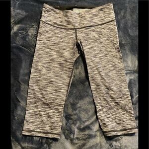 Victoria Sports knockout crop